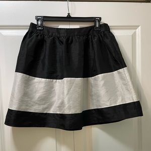 Kensie brand, Women’s Medium Black and White Bubble Style Skirt